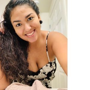 Meet your Posher, Giulia romina